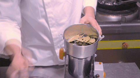 徐州辣椒炒鸡技术视频教程 小吃技术联盟配方资料插图6 徐州辣椒炒鸡技术视频教程 小吃技术联盟配方资料插图6