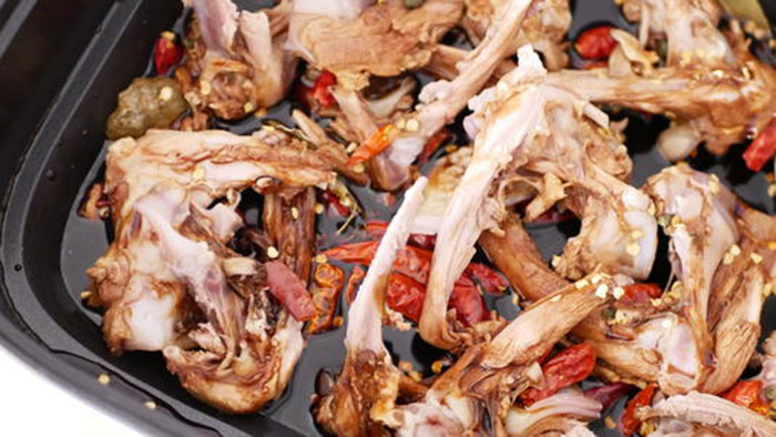 鸭脖技术配方教程卤鸭货鸭翅卤味调料配方制作技术教程插图5