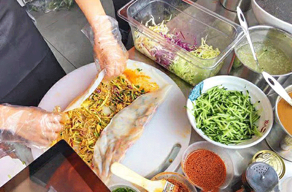 卷凉皮技术配方教程正宗濮阳裹凉皮调料辣椒油制作技术教程商用插图5