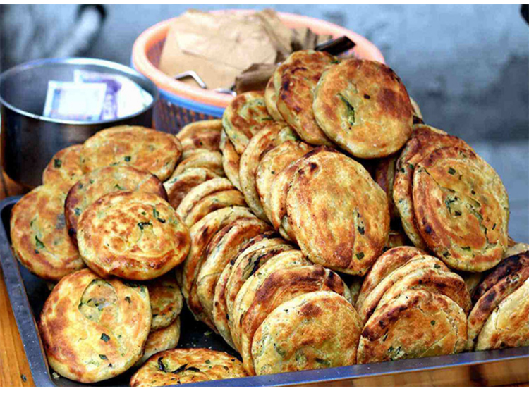 正宗老上海葱油饼技术配方教程烧饼煎饼小吃制作技术摆摊开店商用插图8